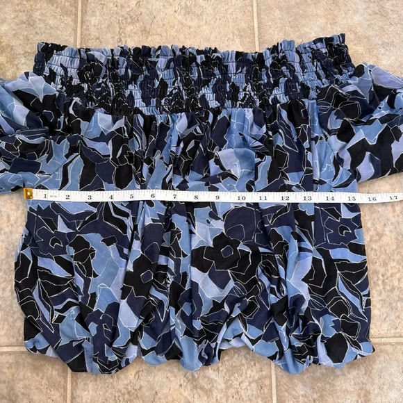 Free People Dark Combo TechniColor Smocked Bubble Crop Top Floral Blue Small - Picture 3 of 7